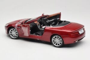 Aston Martin DB9 Volante Red Solido 1:18 8163 Diecast — photo 5 of 8