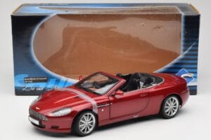 Aston Martin DB9 Volante Red Solido 1:18 8163 Diecast — photo 8 of 8