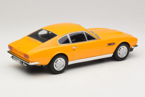 Aston Martin DBS Yellow GT Spirit 1:18 GT079 Resin — photo 2 of 6
