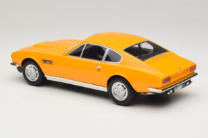 Aston Martin DBS Yellow GT Spirit 1:18 GT079 Resin — photo 5 of 6