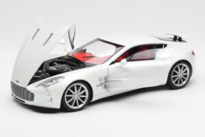 Aston Martin One-77 Morning Frost White AUTOart 1:18 70244 Diecast — photo 2 of 8