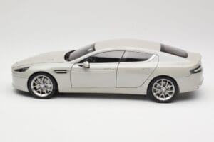 Aston Martin Rapide S Silver Fox AUTOart 1:18 70258 Diecast — photo 4 of 8