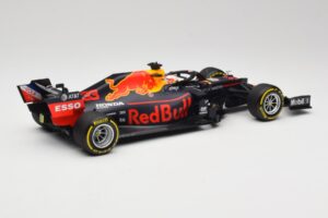 Aston Martin Red Bull Racing RB15 #33 M. Verstappen Winner Brazil GP 2019 Minichamps 1:18 110191933 Diecast — photo 2 of 6