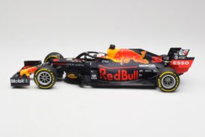 Aston Martin Red Bull Racing RB15 #33 M. Verstappen Winner Brazil GP 2019 Minichamps 1:18 110191933 Diecast — photo 3 of 6