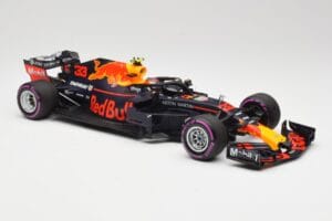 Aston Martin Red Bull Racing RB14 Tag Heuer #33 M. Verstappen Mexican GP 2018 Minichamps 1:18 110181933 Diecast — photo 4 of 6