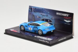 Aston Martin V12 Vantage #7 U. Bez / Porritt / R. Meaden / Mathai 24 Hours Nurburgring 2009 Minichamps 1:43 437091307 Diecast — photo 3 of 4