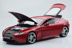 Aston Martin V12 Vantage Red AUTOart 1:18 70208 Diecast — photo 2 of 8