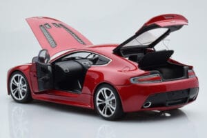Aston Martin V12 Vantage Red AUTOart 1:18 70208 Diecast — photo 5 of 8