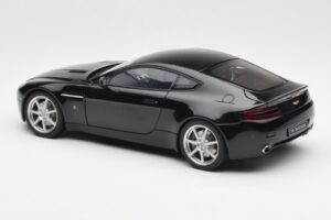Aston Martin V8 Vantage Onyx Black AUTOart 1:18 70202 Diecast — photo 7 of 8