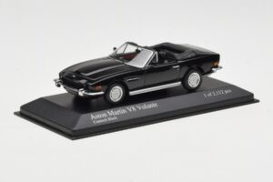 Aston Martin V8 Volante Black Minichamps 1:43 400137730 Diecast — photo 2 of 4