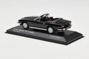 Aston Martin V8 Volante Black Minichamps 1:43 400137730 Diecast — photo 3 of 4