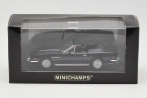 Aston Martin V8 Volante Black Minichamps 1:43 400137730 Diecast — photo 4 of 4
