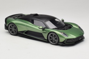 Aston Martin Valhalla Iridescent Emerald Green GT Spirit 1:18 GT558 Resin — photo 4 of 6