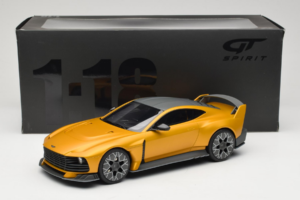 Aston Martin Valiant Auric Gold Metallic GT Spirit 1:18 GT546 Resin — photo 6 of 6
