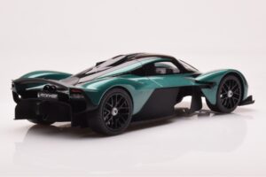 Aston Martin Valkyrie Racing Green GT Spirit 1:18 GT435 Resin — photo 2 of 6