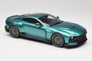 Aston Martin Valour Racing Green GT Spirit 1:18 GT480 Resin — photo 4 of 6