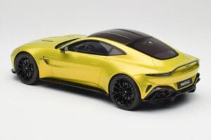 Aston Martin Vantage Cosmopolitan Yellow GT Spirit 1:18 GT514 Resin — photo 5 of 6