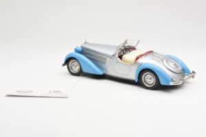 Audi 225 Front Roadster Blue Silver CMC 1:18 M-075B Diecast — photo 5 of 6