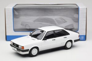 Audi 80 B2 GTE White MCG 1:18 MCG18527 Diecast — photo 6 of 6