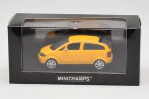 Audi A2 8Z Yellow Minichamps 1:43 AUDI005 Diecast — photo 4 of 4