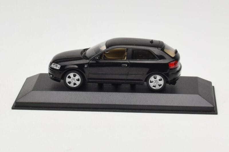 Audi A3 8P Black Metallic Minichamps 1:43 12000 Diecast