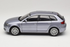 Audi A3 8P Sportback Light Blue Metallic Kyosho 1:18 5010403025 Diecast — photo 4 of 8