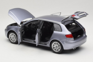 Audi A3 8P Sportback Light Blue Metallic Kyosho 1:18 5010403025 Diecast — photo 5 of 8