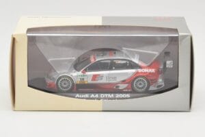 Audi A4 B6 #19 Sonax F. Stippler Joest Racing DTM 2005 Minichamps 1:43 5020500803 Diecast — photo 4 of 4