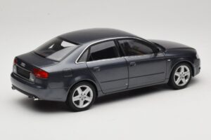 Audi A4 B7 Grey Metallic Minichamps 1:18 100014400 Diecast — photo 3 of 8