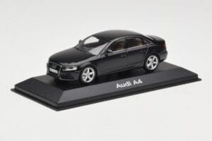 Audi A4 B8 3.2 Quattro Phantom Black Minichamps 1:43 5010704133 Diecast — photo 2 of 4