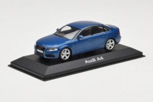 Audi A4 B8 3.2 Quattro Aruba Blue Minichamps 1:43 5010704123 Diecast — photo 2 of 4