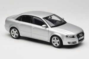 Audi A4 B8 3.2 Quattro Silver Minichamps 1:18 5010404115 Diecast — photo 6 of 8