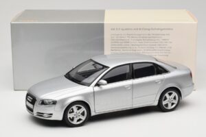 Audi A4 B8 3.2 Quattro Silver Minichamps 1:18 5010404115 Diecast — photo 8 of 8