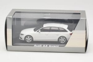 Audi A4 B8 Avant Ibis White Minichamps 1:43 5010804213 Diecast — photo 4 of 4