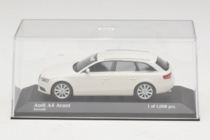 Audi A4 B8 Avant White Minichamps 1:43 410011010 Diecast — photo 4 of 5