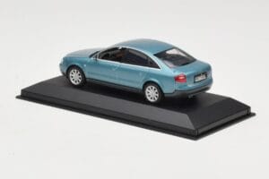 Audi A6 C5 Light Blue Minichamps 1:43 AUDI004 Diecast — photo 3 of 4