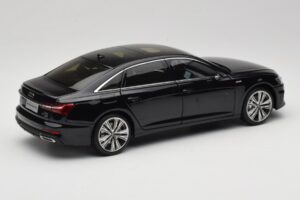 Audi A6L C8 Black Paudi Model 1:18 42499 Diecast — photo 3 of 8
