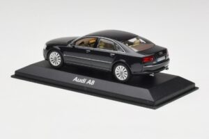 Audi A8 D3 Phantom Black Minichamps 1:43 5010508133 Diecast — photo 3 of 4