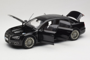 Audi A8L D3 W12 Phantom Black Kyosho 1:18 5011008125 Diecast — photo 2 of 8