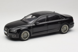 Audi A8L D3 W12 Phantom Black Kyosho 1:18 5011008125 Diecast
