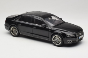 Audi A8L D3 W12 Phantom Black Kyosho 1:18 5011008125 Diecast — photo 6 of 8