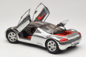 Audi Avus Quattro Chrome Silver Revell 1:18 08913-C1 Diecast — photo 5 of 8
