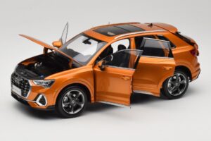 Audi Q3 F3 Orange Metallic Paudi Model 1:18 05962Q32019 Diecast — photo 2 of 8