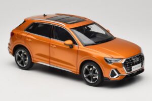 Audi Q3 F3 Orange Metallic Paudi Model 1:18 05962Q32019 Diecast — photo 6 of 8
