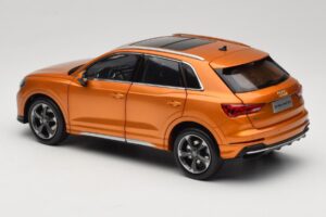 Audi Q3 F3 Orange Metallic Paudi Model 1:18 05962Q32019 Diecast — photo 7 of 8