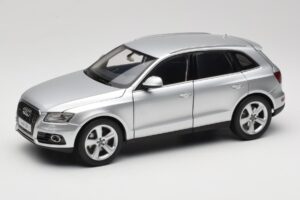Audi Q5 8R Ice Silver Kyosho 1:18 09242IS Diecast