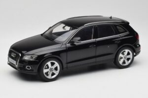 Audi Q5 8R Phantom Black Kyosho 1:18 09242BK Diecast