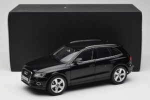 Audi Q5 8R Phantom Black Kyosho 1:18 09242BK Diecast — photo 8 of 8