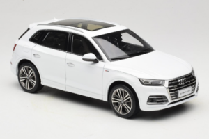 Audi Q5L FY White Paudi Model 1:18 30694 Diecast — photo 6 of 8