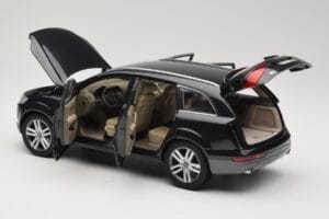 Audi Q7 4L Lava Grey Minichamps 1:18 5010507625 Diecast — photo 5 of 8